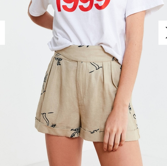 Urban Outfitters Pants - Urban Outfitters Joanie Buckle Palm Shorts